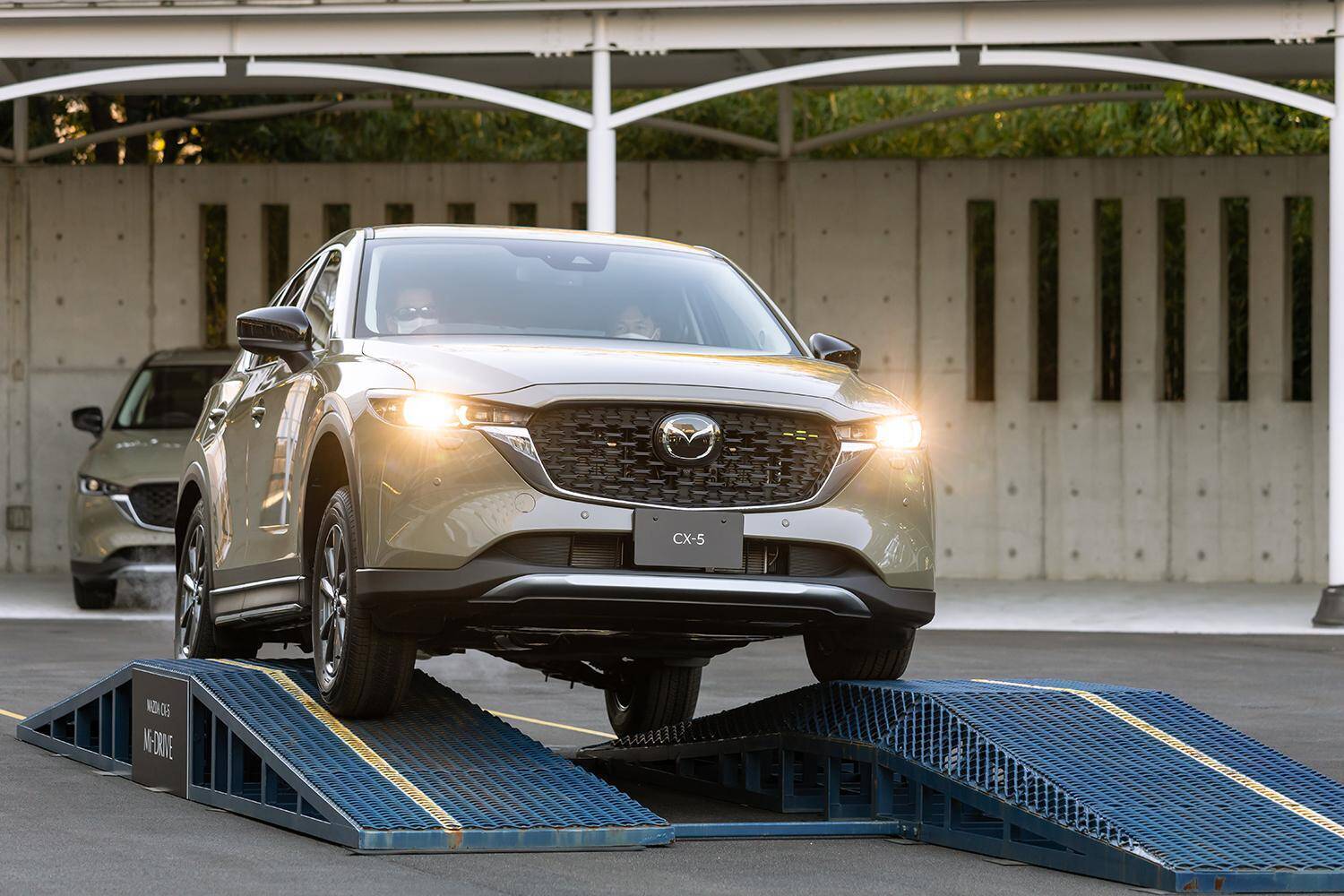 【試乗】CX-5を買ったばかりのレーシングドライバーがショック！　改良された2020年モデルの走りがスゴかった