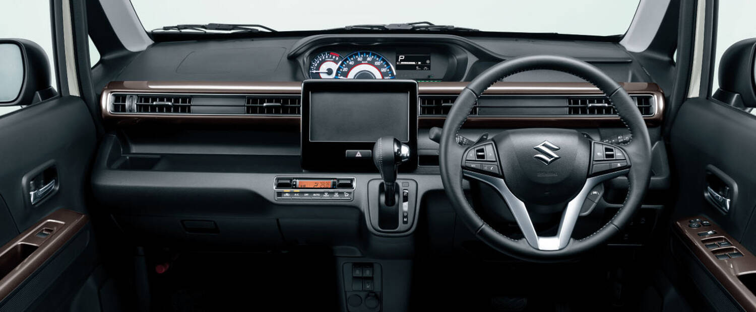 オラ感控えめな精悍フェイスのモデルを追加！　スズキ・ワゴンRが一部仕様変更で新たに「カスタムZ」をラインアップ