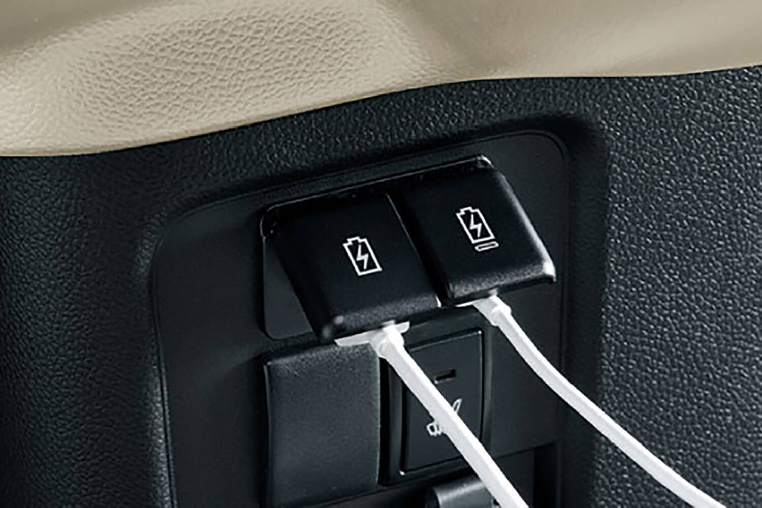 オラ感控えめな精悍フェイスのモデルを追加！　スズキ・ワゴンRが一部仕様変更で新たに「カスタムZ」をラインアップ