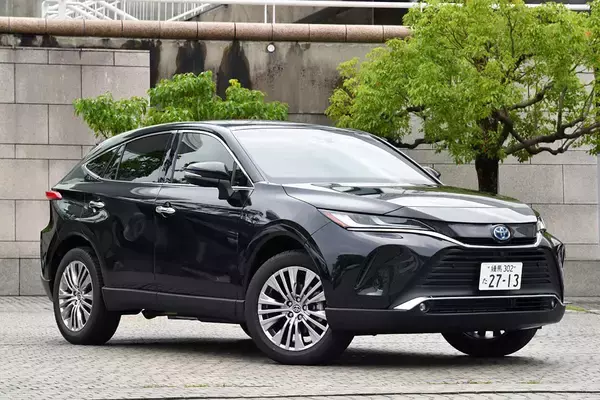 「発売は２年以上前なのに「受注停止」の大人気っぷり！　「ハリアー」バカ売れの影に「マークIIイズム」あり」の画像