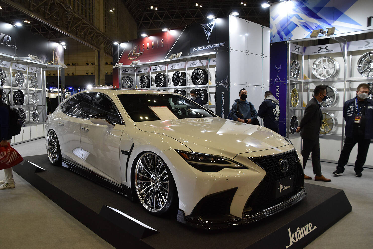 ７ブランドのホイールで幅広いユーザーをカバー！　2023年のウェッズから目が離せない【東京オートサロン2023】