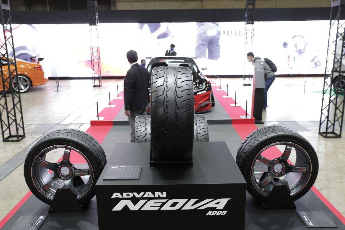 ネオバ！　アドバンスポーツ！　走り派注目の新作タイヤが居並ぶ2022年のヨコハマは熱い【東京オートサロン2022】