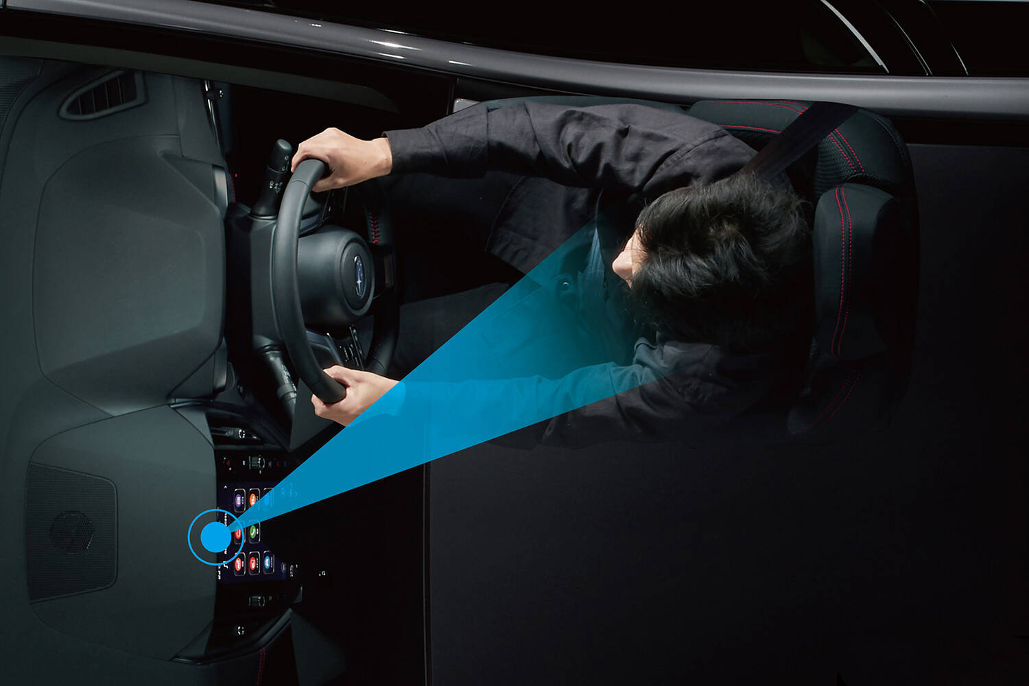 昭和オヤジには「アニメ」の世界！　「自動バック機能」まであるクルマの最新機能５つが凄すぎて笑う