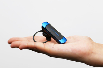 運転中のハンズフリー通話は違反じゃなくても危険じゃない？　「３分間電話の日」に考える車内通話の落としどころ