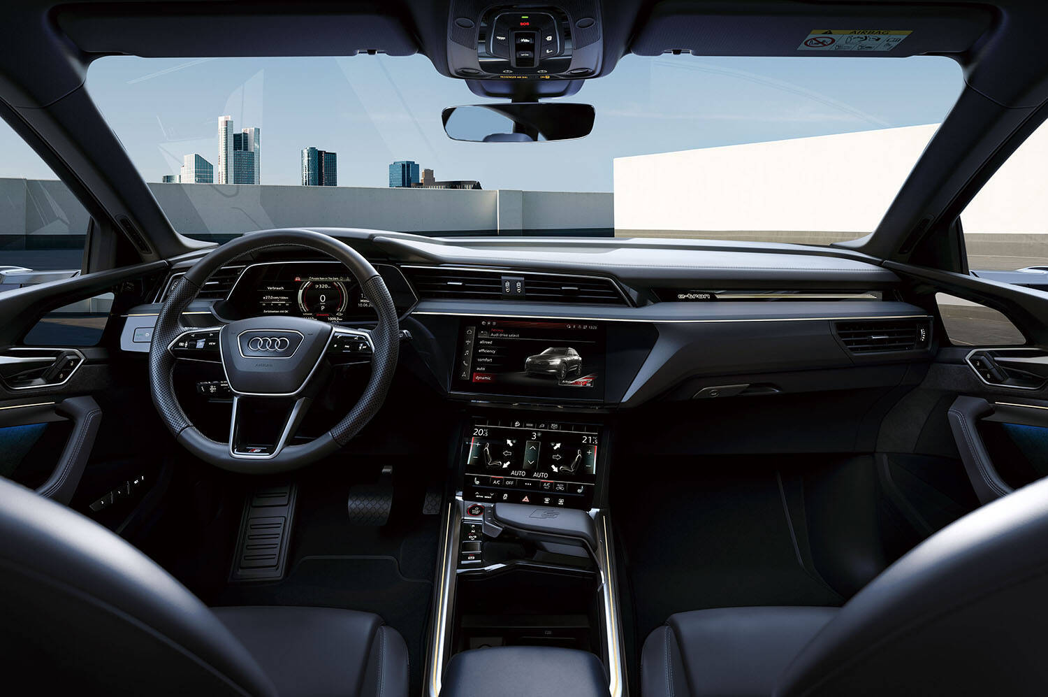 アウディのEVに初のハイパフォーマンスモデルが登場！　e-tron S／e-tron S スポーツバックを発売