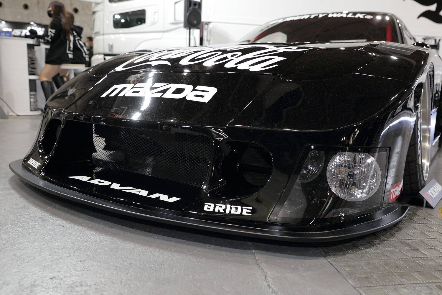 伝説のポルシェ935「モビーディック」はRX-7だった！　リバティーウォークのFD3Sの迫力がヤバい