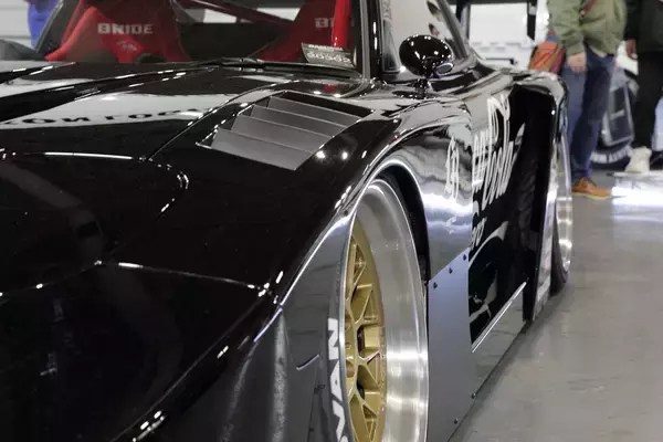 「伝説のポルシェ935「モビーディック」はRX-7だった！　リバティーウォークのFD3Sの迫力がヤバい」の画像