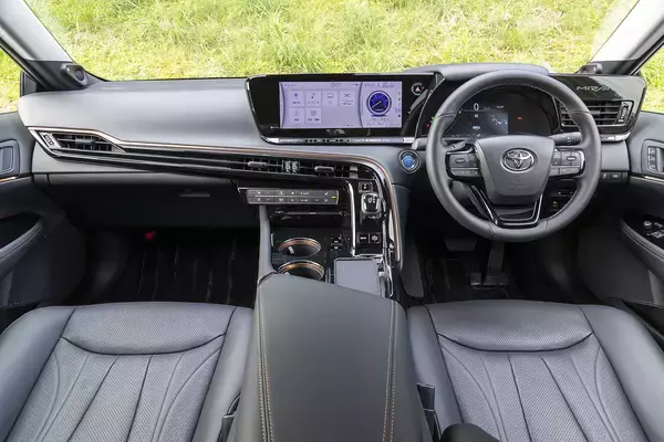 「セダン受難の時代の最後の砦！　乗るならいまの国産絶品セダン５選」の画像