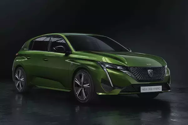 ポルシェは拒否られるもフェラーリならOK!?　プジョーとフェラーリに同一車名の「308」が存在するワケ