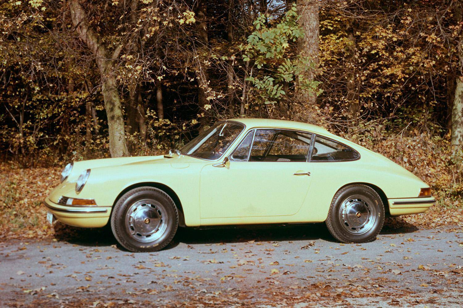 ポルシェは拒否られるもフェラーリならOK!?　プジョーとフェラーリに同一車名の「308」が存在するワケ