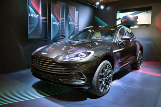 オヤジ感涙の車名「スターレット」が南アフリカで生き残っている！　よく見るとその顔は……馴染みのあるアイツだった