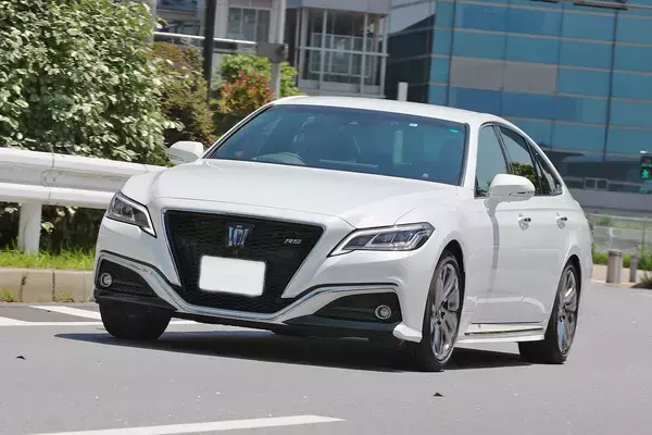 「悪者は逃走不可！　実際に存在する日本と世界のバカッ速パトカーたち」の画像