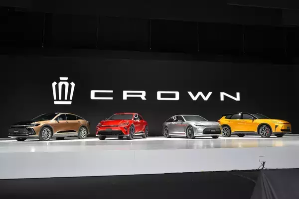 「日本の至宝「クラウン」はなぜ海を渡らなかったのか？　そして新型がついに海外に本気で挑む理由とは」の画像