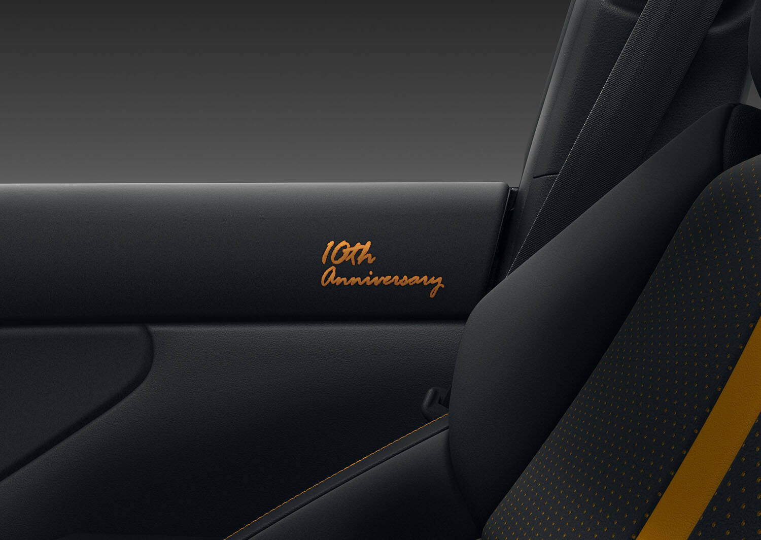 大人気FRスポーツは今年で登場10年目！　節目を記念したGR86の特別仕様車「RZ“10th Anniversary Limited”」が登場