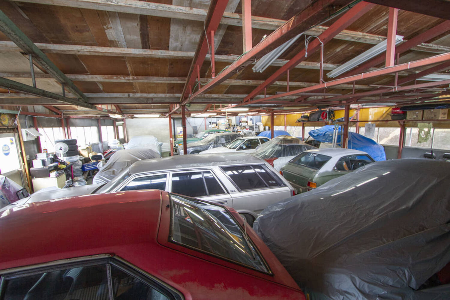 うっかりじゃ済まない重い罰則！　「車検切れ」「自賠責保険切れ」は一発免停に罰金または懲役が科せられる