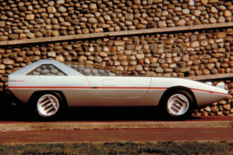 くさび型の極み！　ジウジアーロ作の「アルファスッド・カイマーノ」は名作か迷作か？