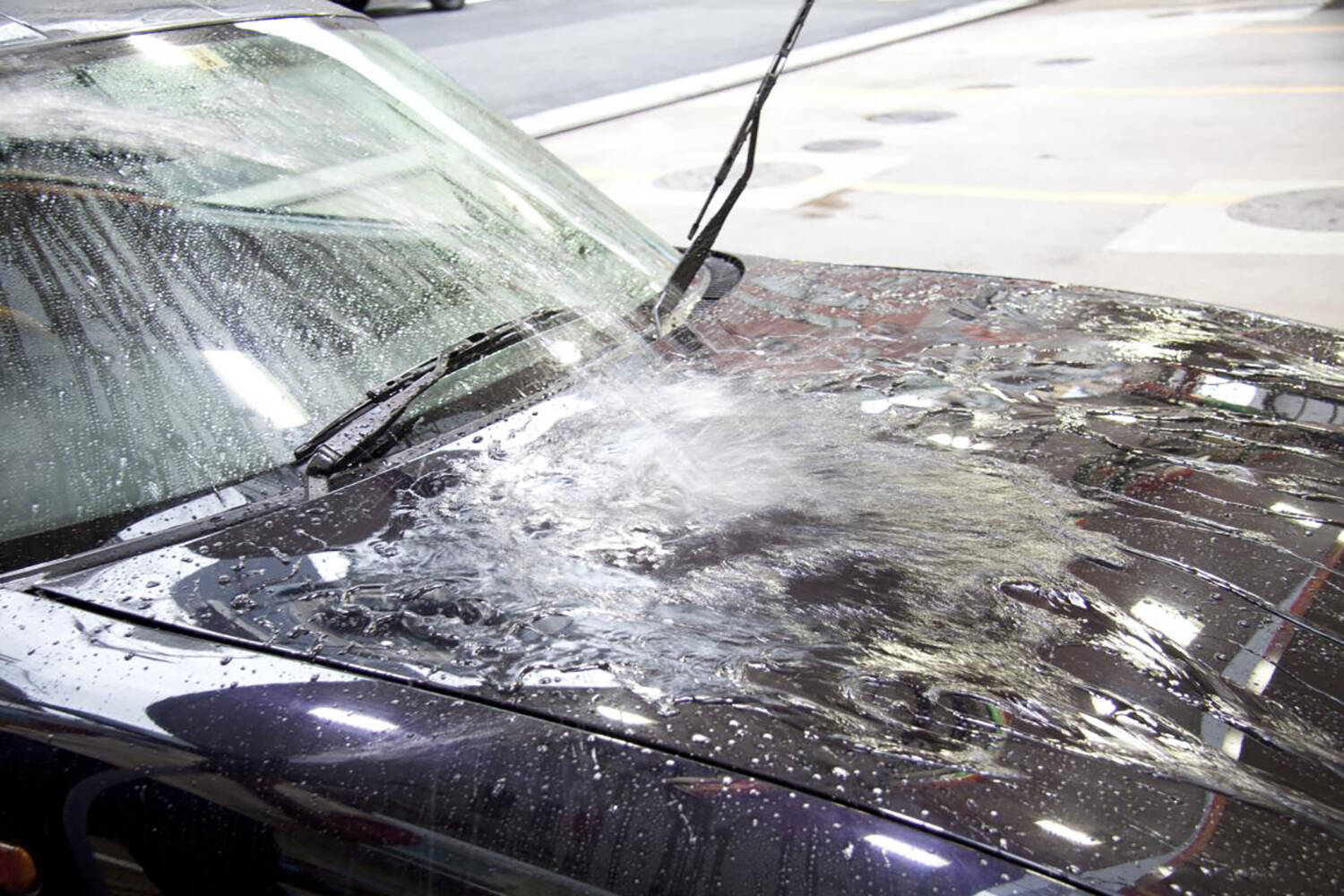 DIYからプロ施工までクルマの「コーティング」は大きく５種！　「手間と中身と費用」を比べたら「ガラスコーティング」がおすすめだった