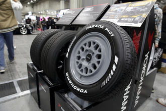 プロボックスも「パラダ」を履ける！　横浜ゴムブースに「パラダPA03」の新サイズ見参【大阪オートメッセ2026】