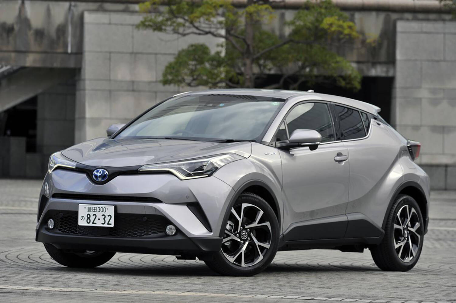 SUV界の異端児なのに大ヒット！　ついに生産終了する「C-HR」の歴史