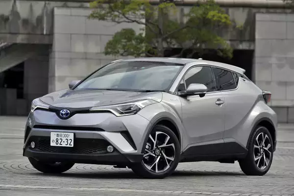 「SUV界の異端児なのに大ヒット！　ついに生産終了する「C-HR」の歴史」の画像