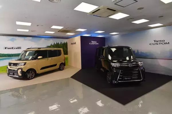 「残価設定ローン全盛のこの時代に「現金一括購入」！　「未使用軽中古車」独特の「お得な買い方」とは」の画像