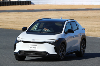 消える前に「買えるなら」迷わず買い！　レーシングドライバーが感銘を受けた市販車エンジン５選と搭載車