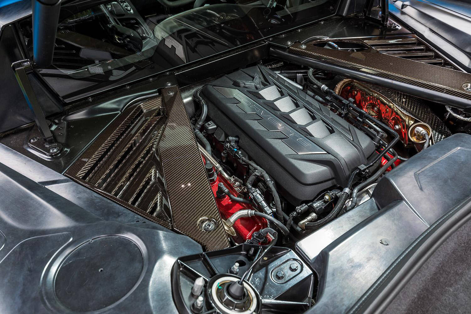 消える前に「買えるなら」迷わず買い！　レーシングドライバーが感銘を受けた市販車エンジン５選と搭載車