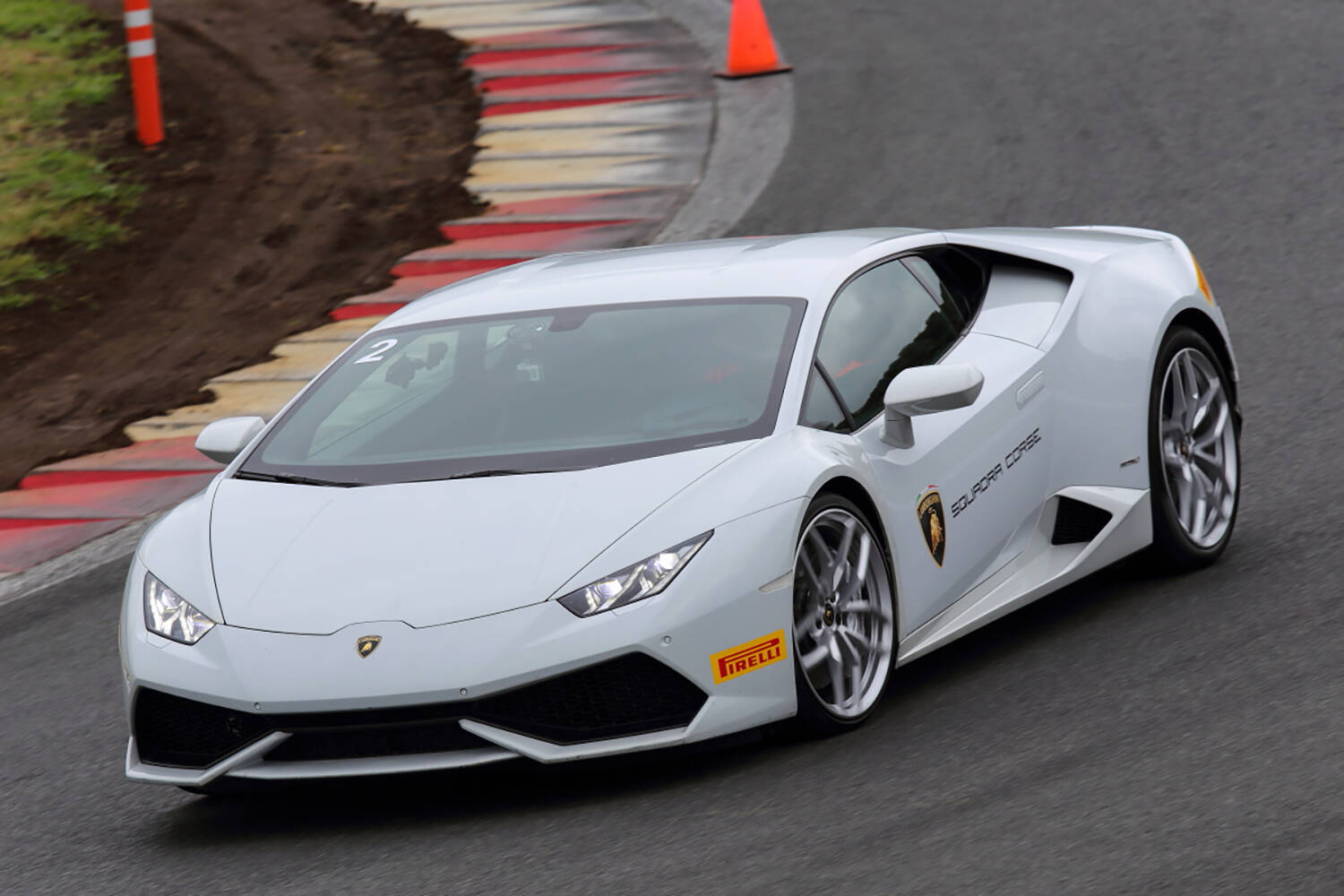 消える前に「買えるなら」迷わず買い！　レーシングドライバーが感銘を受けた市販車エンジン５選と搭載車