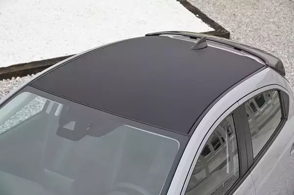 「走らずともエコって凄くないか!?　大胆イメチェンした「MAZDA2」の「意識高い」っぷりに感動」の画像