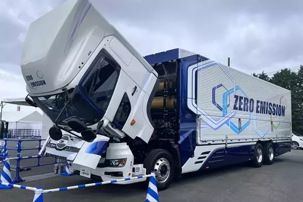 決まったルートを走る定期便トラックは「水素」との相性よし！　開発が進む２つのアプローチとは