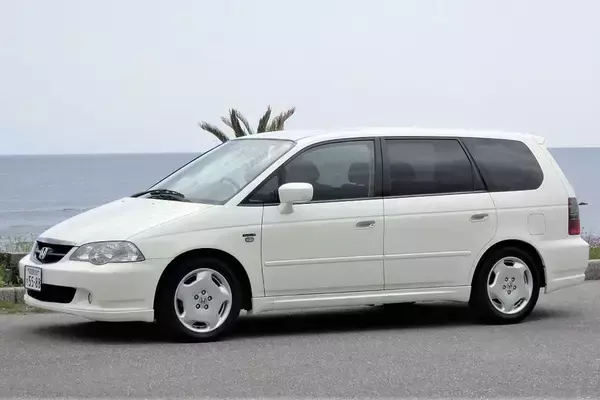 「ポルシェ911は永遠の憧れ！　最後のオデッセイも……【あのとき買っておけばと後悔しているクルマ　青山尚暉編】」の画像