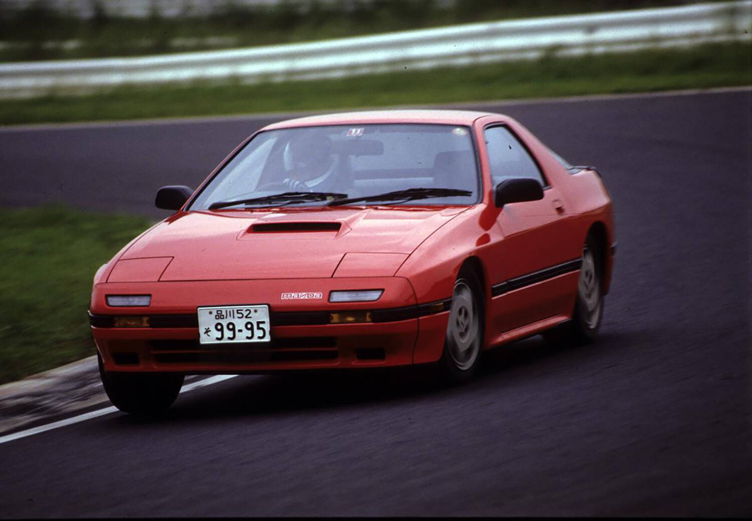 オレたちの崇める「神グレード」が！　他メーカーでシレッと使われた悲しい「グレード名」のクルマたち