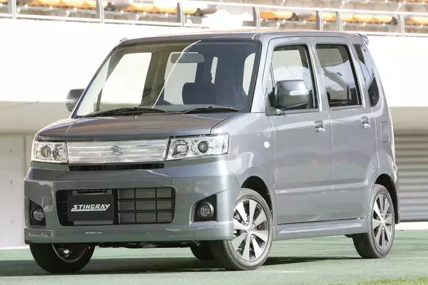 「オレたちの崇める「神グレード」が！　他メーカーでシレッと使われた悲しい「グレード名」のクルマたち」の画像