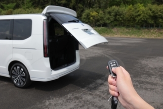 新車購入時に迷ったらコレだけは付けておけ！　ガチで使える「オプション装備」５選