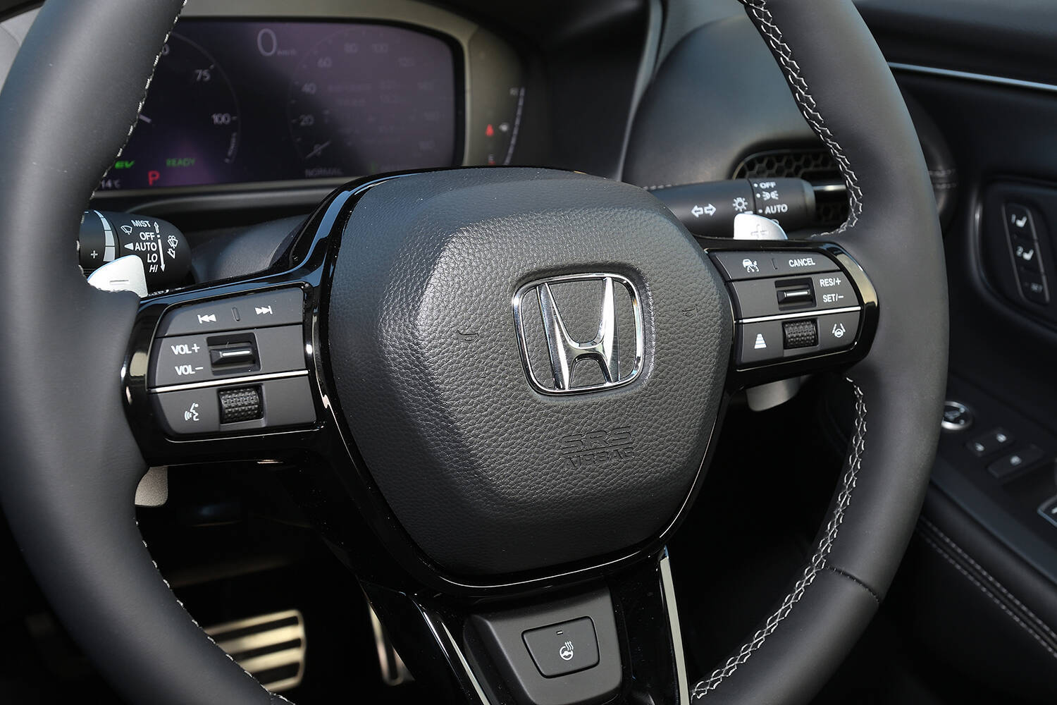 新車購入時に迷ったらコレだけは付けておけ！　ガチで使える「オプション装備」５選