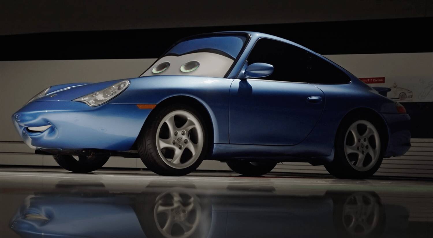 ディズニーアニメ映画「カーズ」の登場車をポルシェが実車化！　５億円で落札された「911サリースペシャル」って何もの？