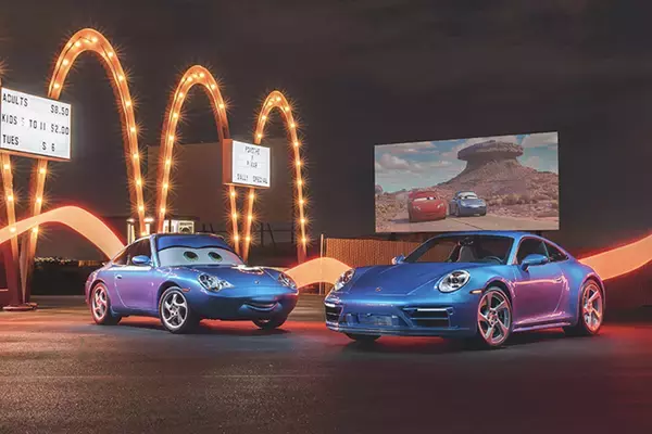 「ディズニーアニメ映画「カーズ」の登場車をポルシェが実車化！　５億円で落札された「911サリースペシャル」って何もの？」の画像