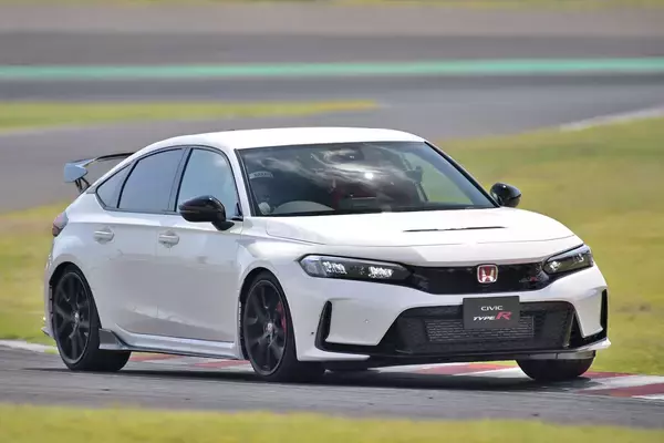 「速さならいまやATが上！　それでもシビック・タイプＲが「MT」を採用するワケ」の画像