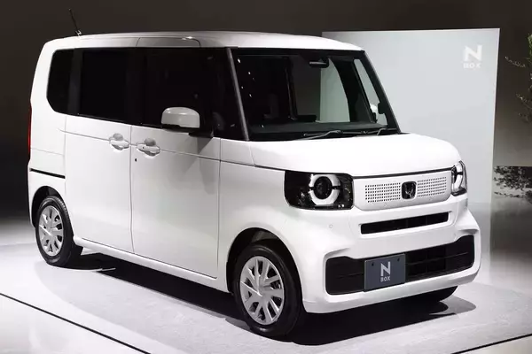 「給料は上がらず物価は高騰！　現代の国民車を考えてみたら昔よりも「グレードダウン」していた」の画像