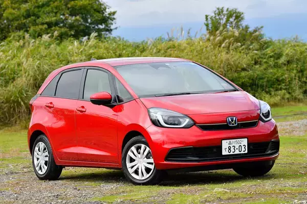 「給料は上がらず物価は高騰！　現代の国民車を考えてみたら昔よりも「グレードダウン」していた」の画像