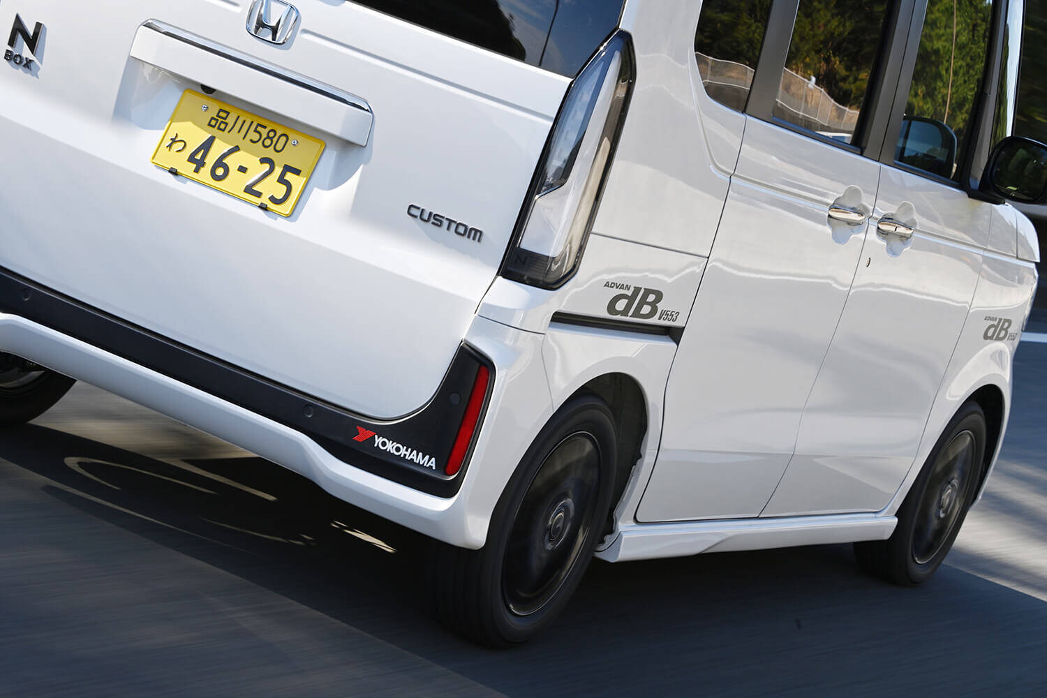 クラウンもアルファードもN-BOXも質感が高まる！　ヨコハマの新コンフォートタイヤ「アドバンdb V553」の進化にレーシングドライバーも舌を巻いた