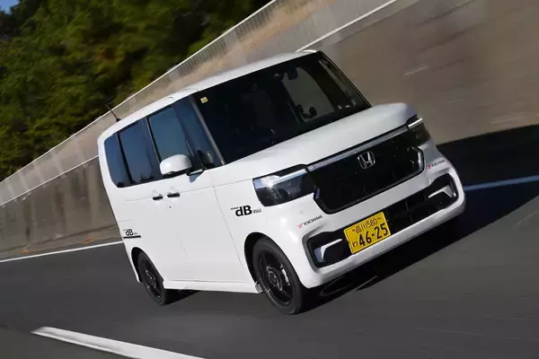 「クラウンもアルファードもN-BOXも質感が高まる！　ヨコハマの新コンフォートタイヤ「アドバンdb V553」の進化にレーシングドライバーも舌を巻いた」の画像