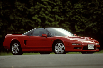 中古価格「億超え」も納得の実力と稀少性！　NA2型「ホンダNSX-R」はまさにニッポンの宝【21世紀スーパーカーFILE #015】