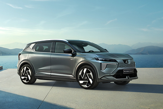 欧州で三菱がエクリプスクロスを発表……ってEV!?　名前は同じもまったく違うクルマの正体は「ルノーからのOEM車」だった