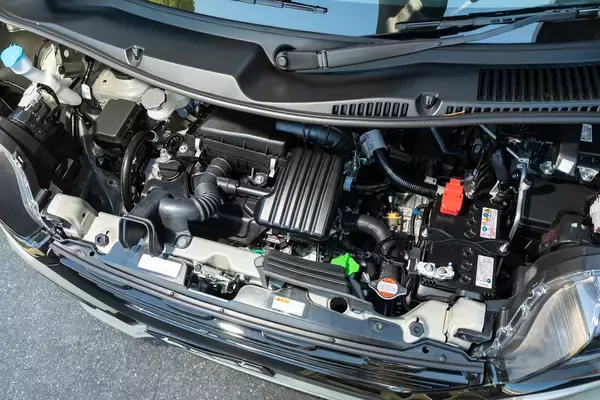 「軽商用車と思えぬ贅沢っぷり！　「スズキ・スペーシアBASE」の秘密基地感に妄想は膨らみっぱなし　」の画像