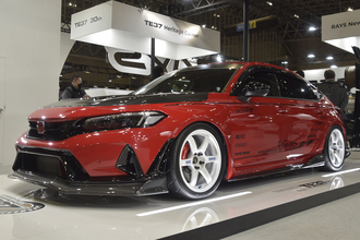 もはやレイズのホイール美術館！　押しも押されもせぬ名ホイール「TE37」30周年の記念展示が圧巻の内容【東京オートサロン2026】