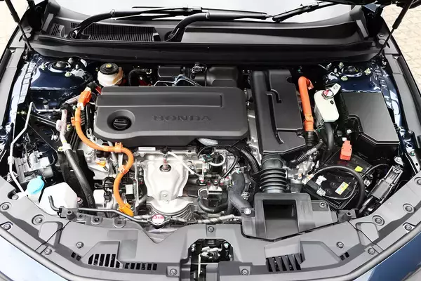 「2024年日本導入決定の「ホンダ・アコード」を実車で確認！　いまわかっている情報全部みせ」の画像