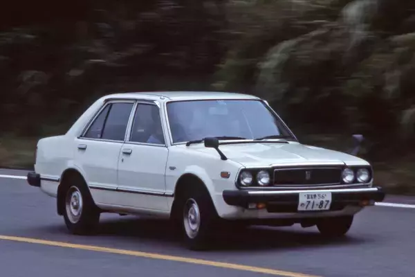 「2024年日本導入決定の「ホンダ・アコード」を実車で確認！　いまわかっている情報全部みせ」の画像