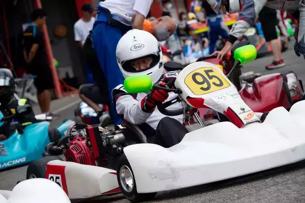 「手軽だが本格的！　感動はスーパーGTと変わらない！　カート初心者編集部員がもてぎのフルコースカートレース「K-TAI」に参戦してみた」の画像