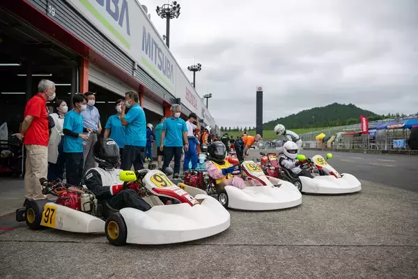 「手軽だが本格的！　感動はスーパーGTと変わらない！　カート初心者編集部員がもてぎのフルコースカートレース「K-TAI」に参戦してみた」の画像